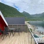 I Rorbu På - Yttersia Senja Leilighet