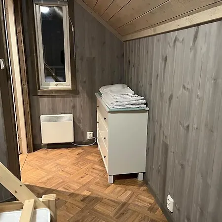 I Rorbu Pa - Yttersia Senja Apartment *