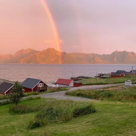 Apartment I Rorbu Pa - Yttersia Senja Kallfarnes