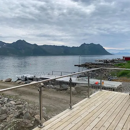 I Rorbu Pa - Yttersia Senja Apartment *