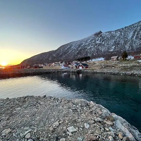 I Rorbu Pa - Yttersia Senja Kallfarnes