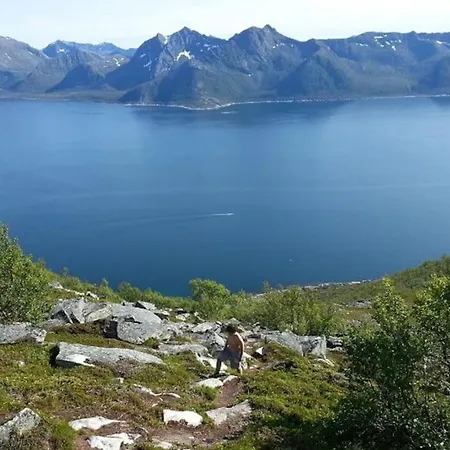 Apartament I Rorbu Pa - Yttersia Senja