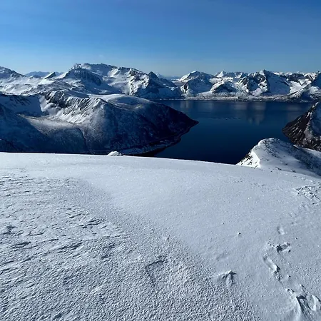 I Rorbu Pa - Yttersia Senja Kallfarnes