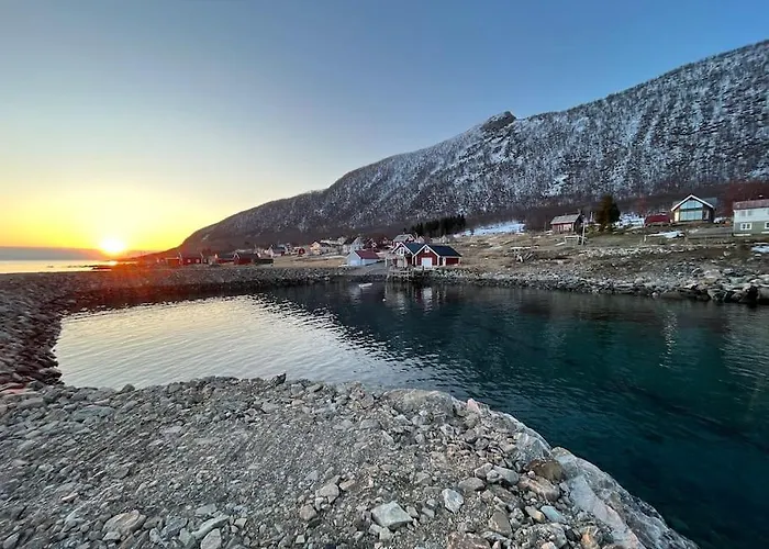 I Rorbu Pa - Yttersia Senja Kallfarnes